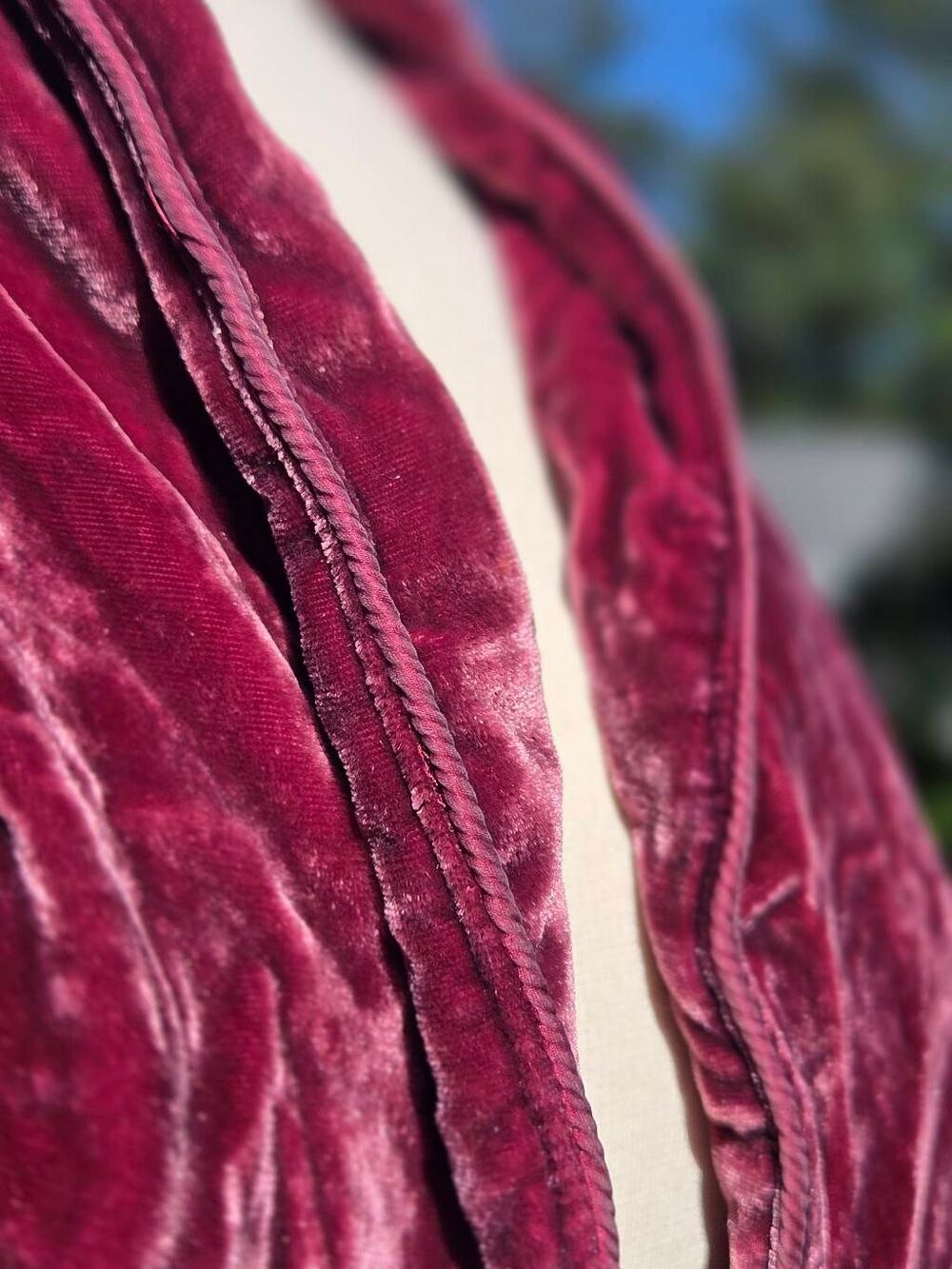 Soft Surroundings Silk Blend Velvet Mulberry Mauve Robe Sz. M - Picture 6 of 7